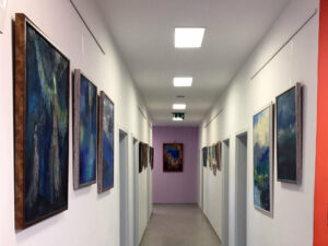 výstava obrazů ve stomatologickém centru u Pelíšků ve Vodňanech připravena